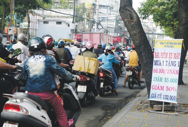 Bảo hiểm xe cơ giới thời “bán dạo”